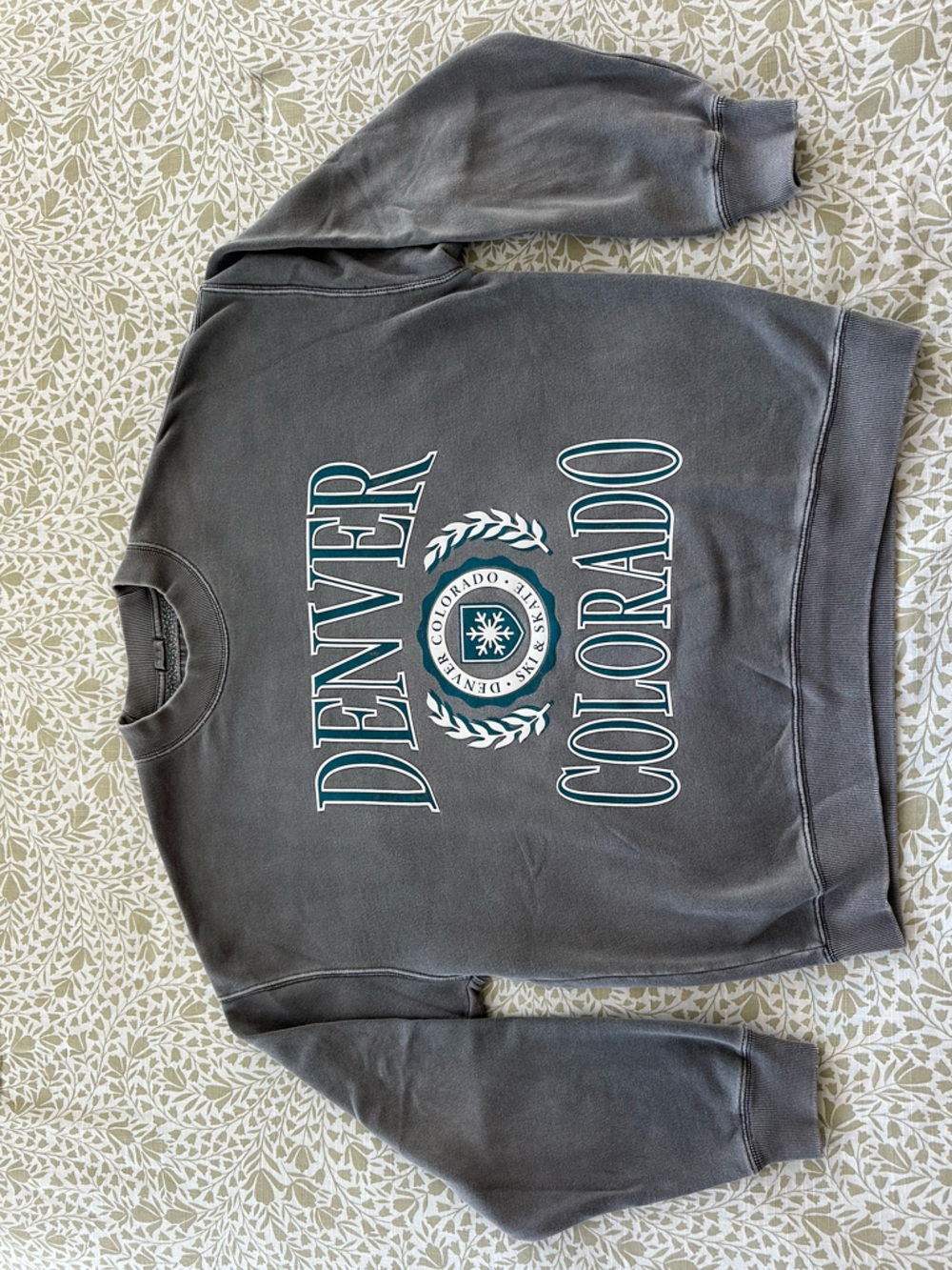 Abercrombie & Fitch Crewneck